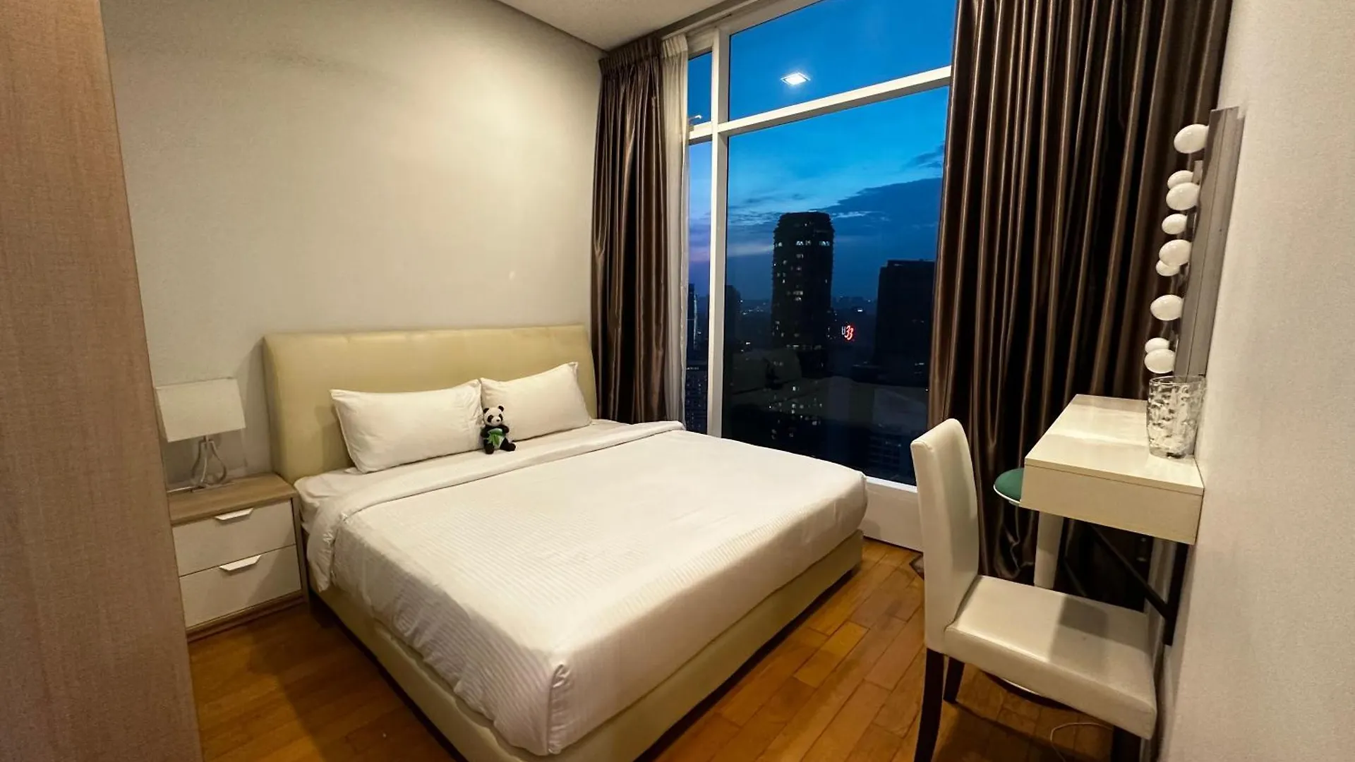 Soho Suites Klcc By Luna Kuala Lumpur